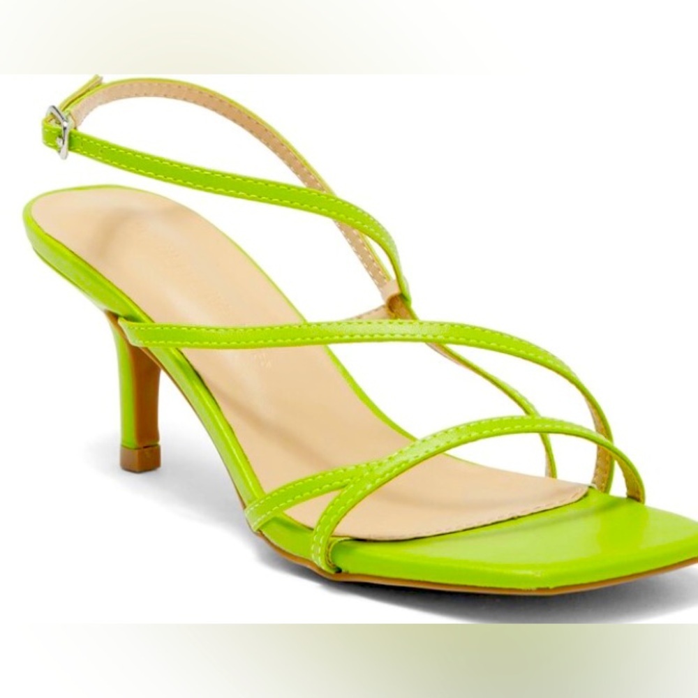 Wild Diva Lounge Ellie Ankle Strap Sandal Neon Green. Size 6.5 Pop of Color!